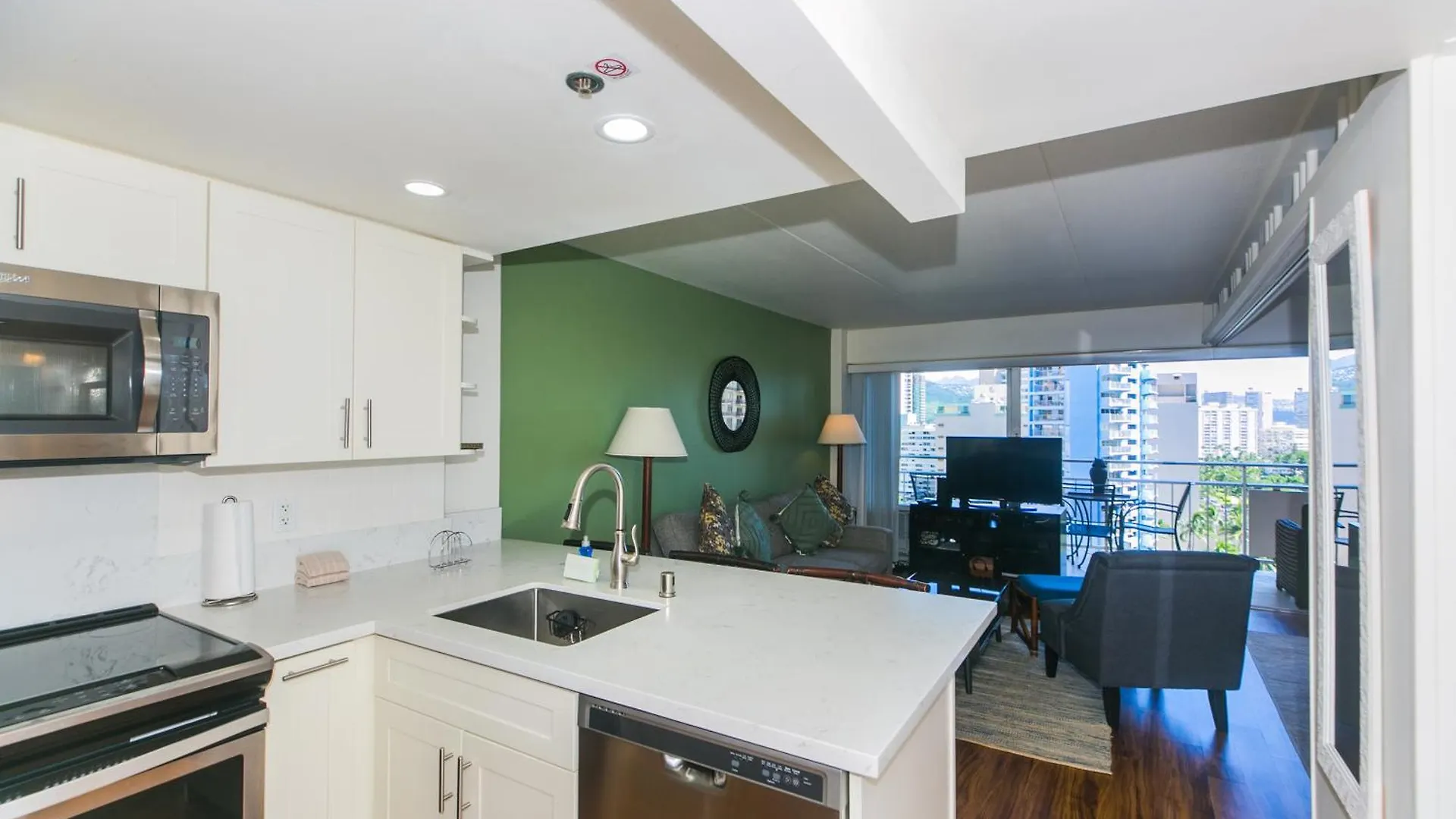 Ilikai Tower 1205 City View 1Br Honolulu